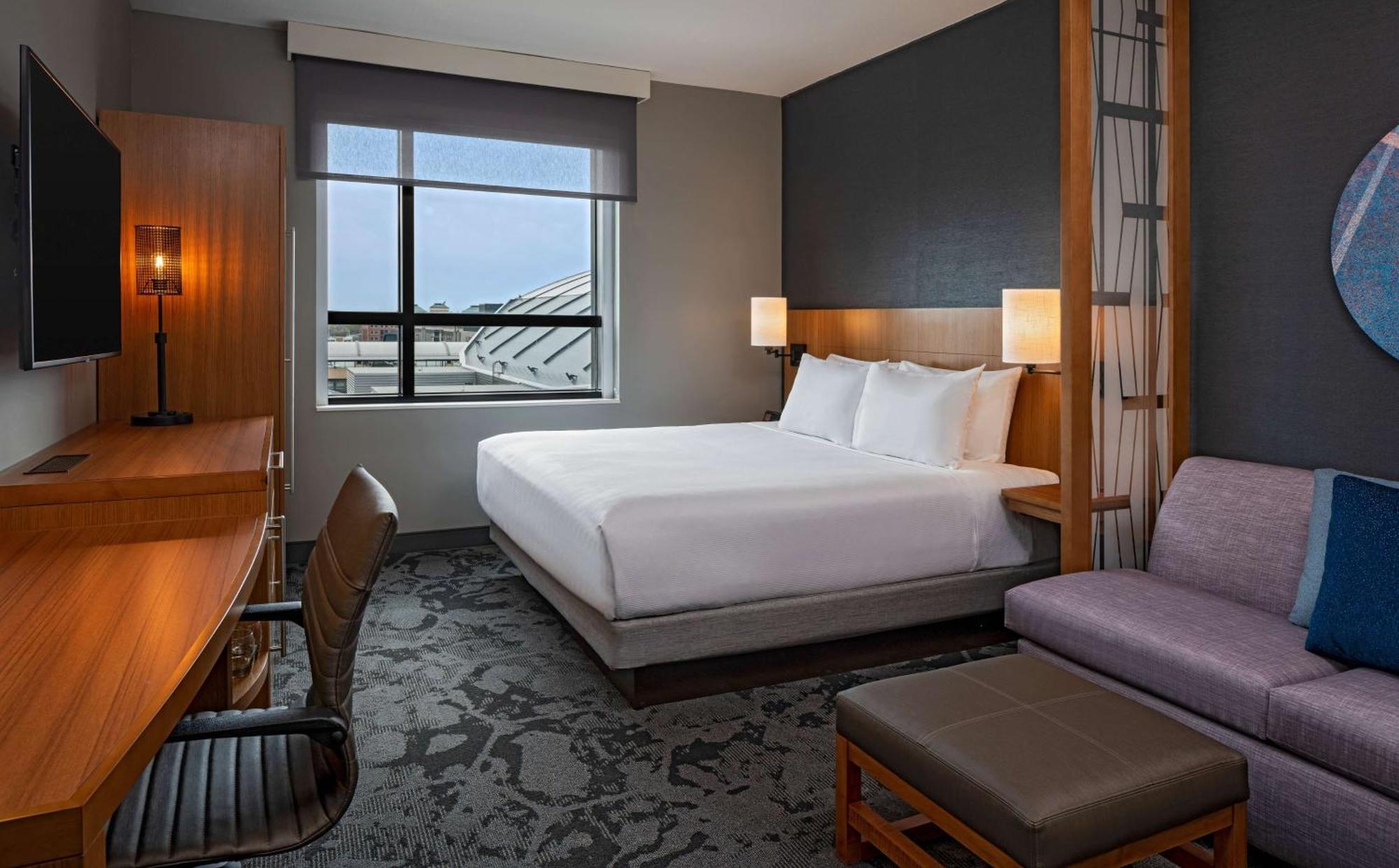 Hyatt Place Indianapolis Downtown Exterior photo
