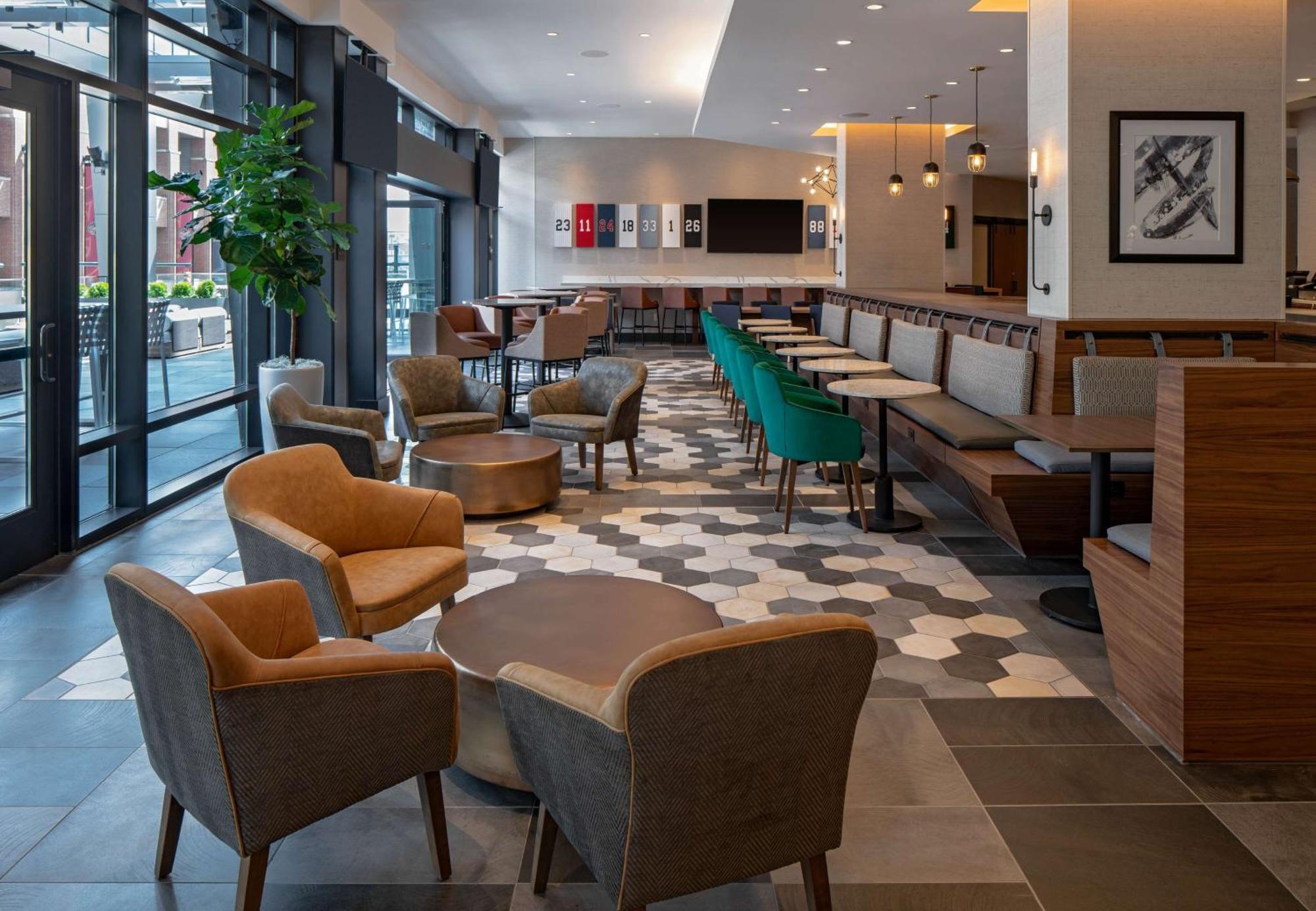 Hyatt Place Indianapolis Downtown Exterior photo