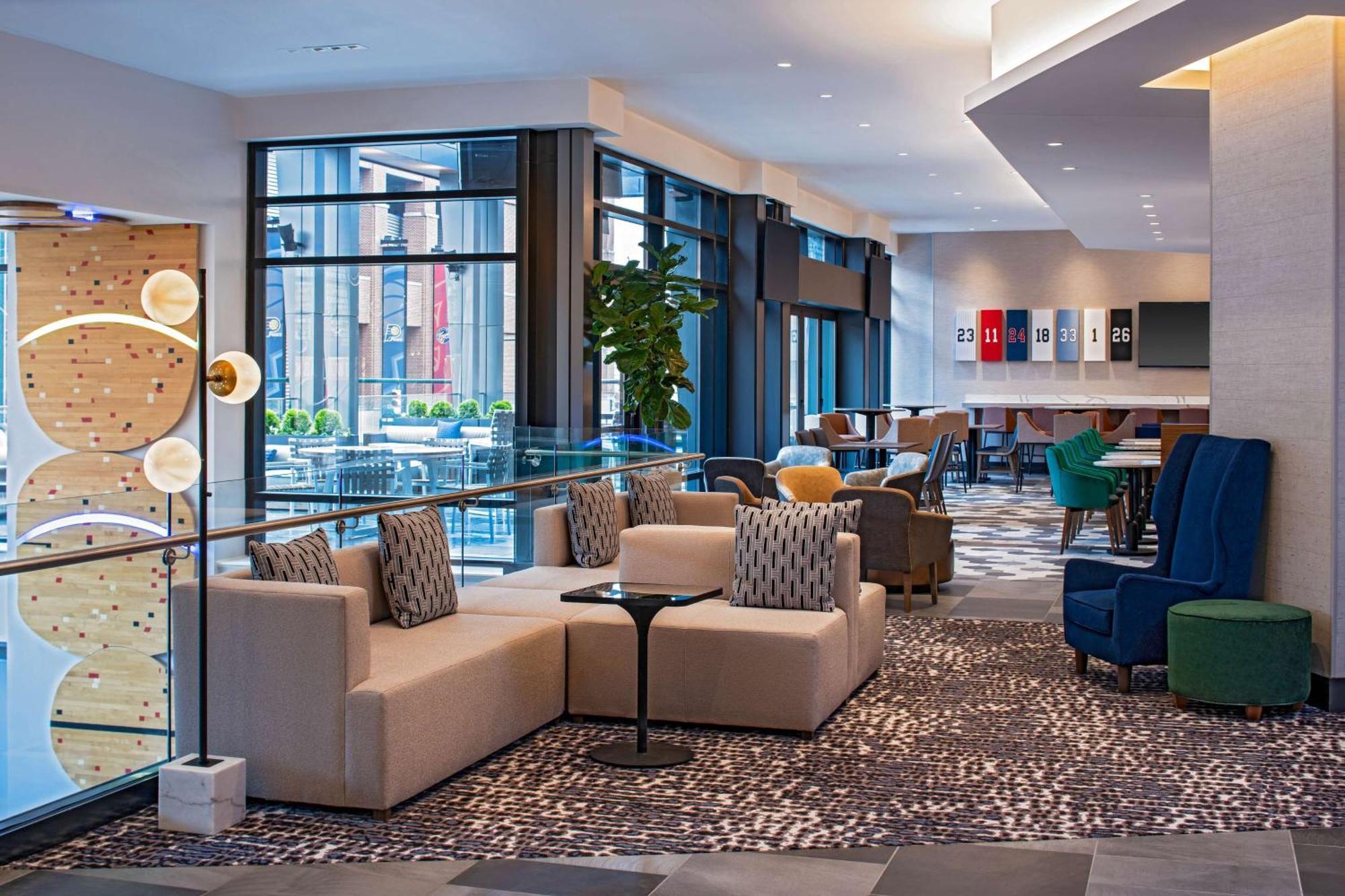 Hyatt Place Indianapolis Downtown Exterior photo